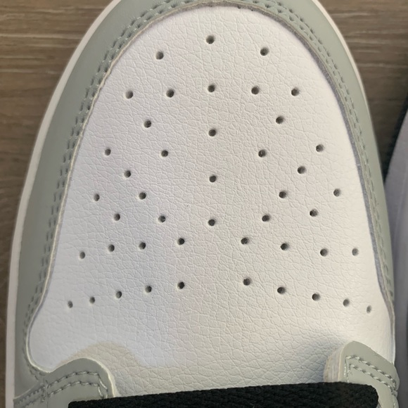 Brand new Jordan 1 Low Smoke Grey - Picture 5 of 7